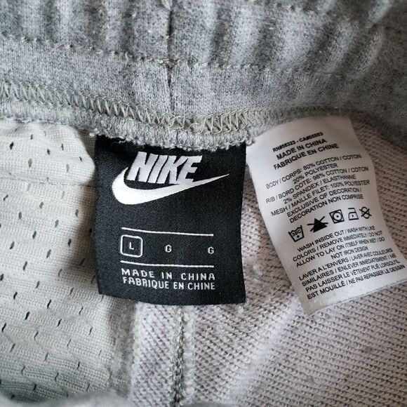 Nike Air shorts  - Picture 9 of 10